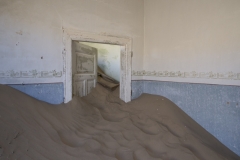 Kolmanskop doorway